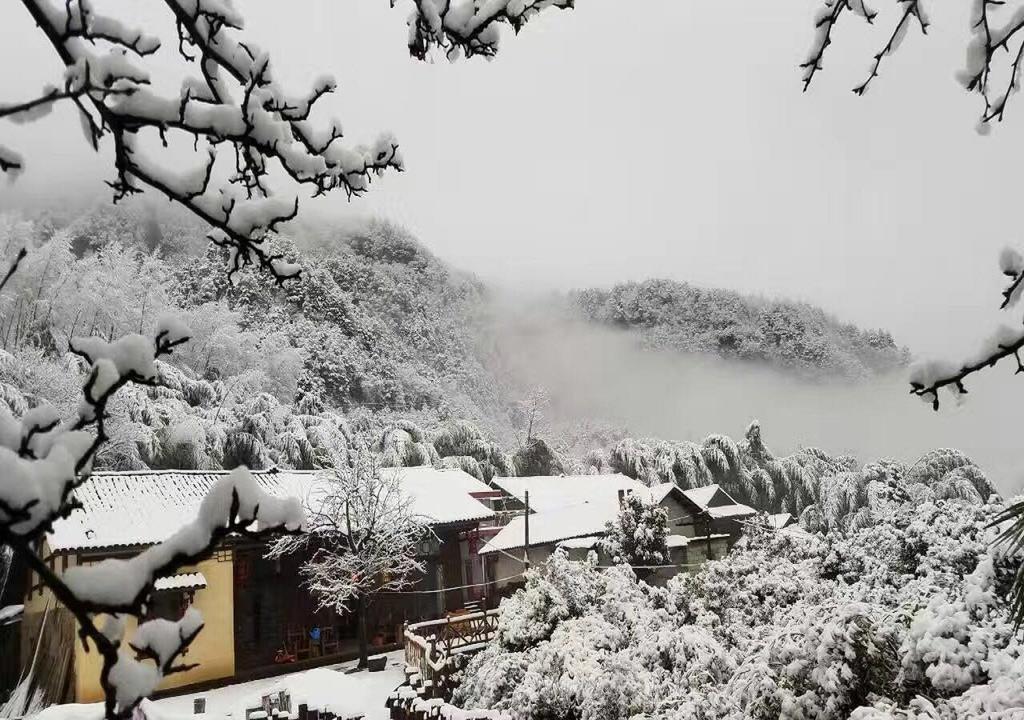 Zhangjiajie Yueranju Hostel Экстерьер фото